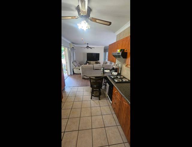 3 BEDROOM TOWNHOUSE FOR SALE IN SAFARI GARDENS